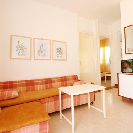 Apartment Dada Петркане Екстериор снимка