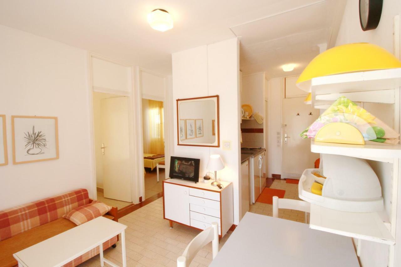 Apartment Dada Петркане Екстериор снимка