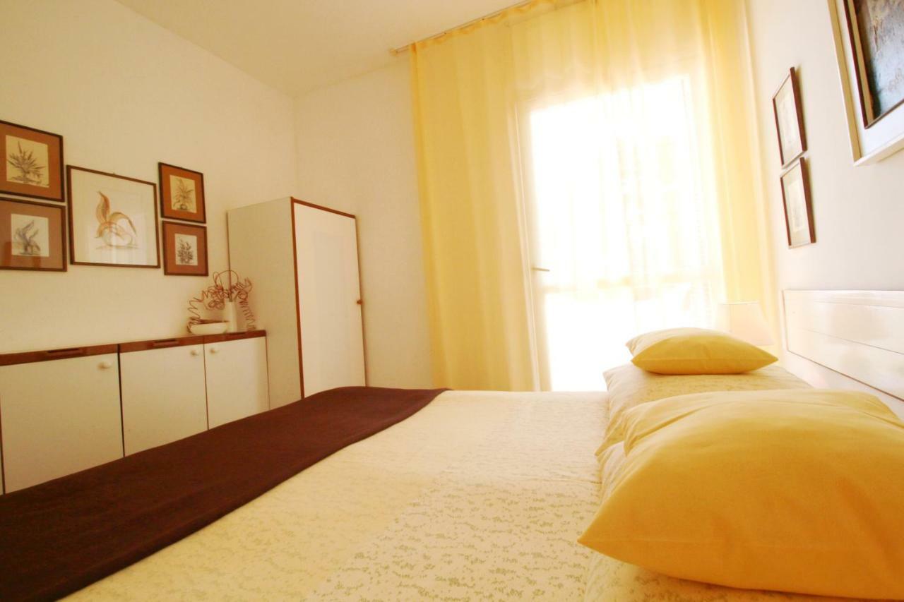 Apartment Dada Петркане Екстериор снимка